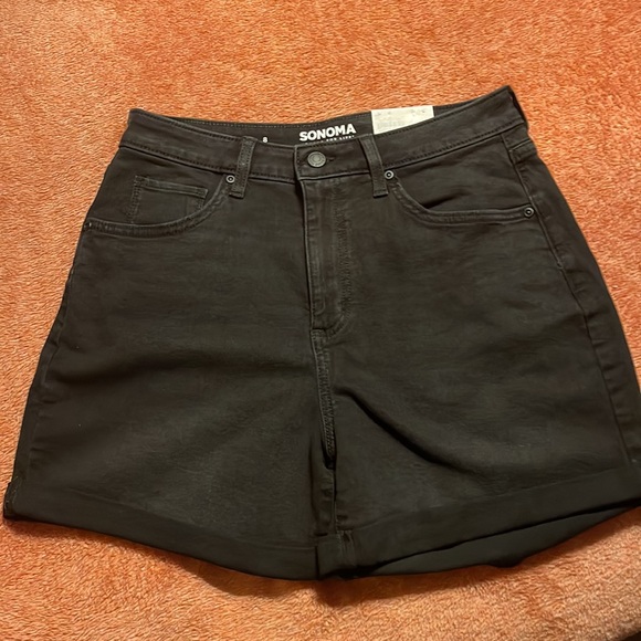 NWT Sonoma MOM short BLACK DENIM size 8 NEW HIGH RISE RELAXED FIT ABOVE MIDTHIGH - Picture 1 of 7